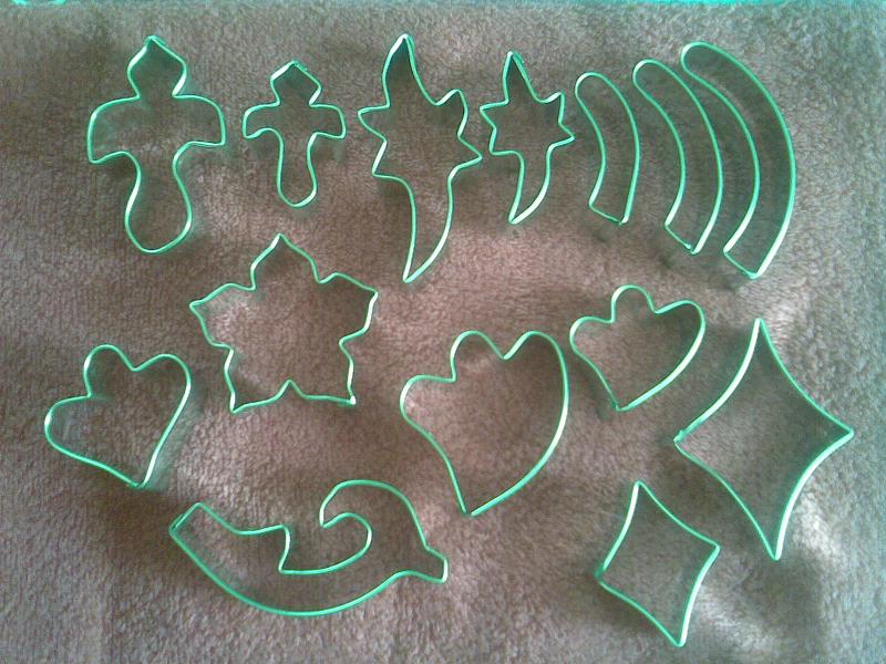 Ornamenty vykrajovačky 14 ks